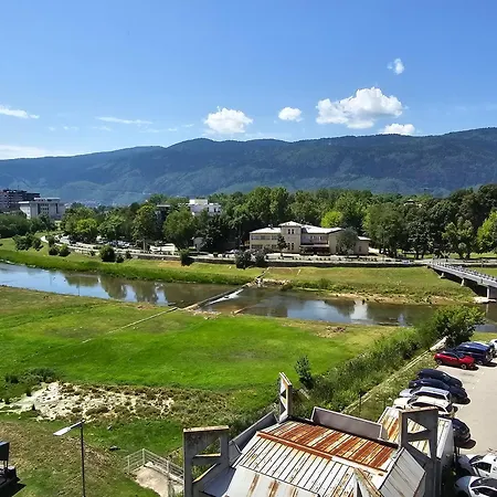 Apartment Riverside By Gestoria *
