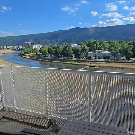 Apartment Riverside By Gestoria Apartment